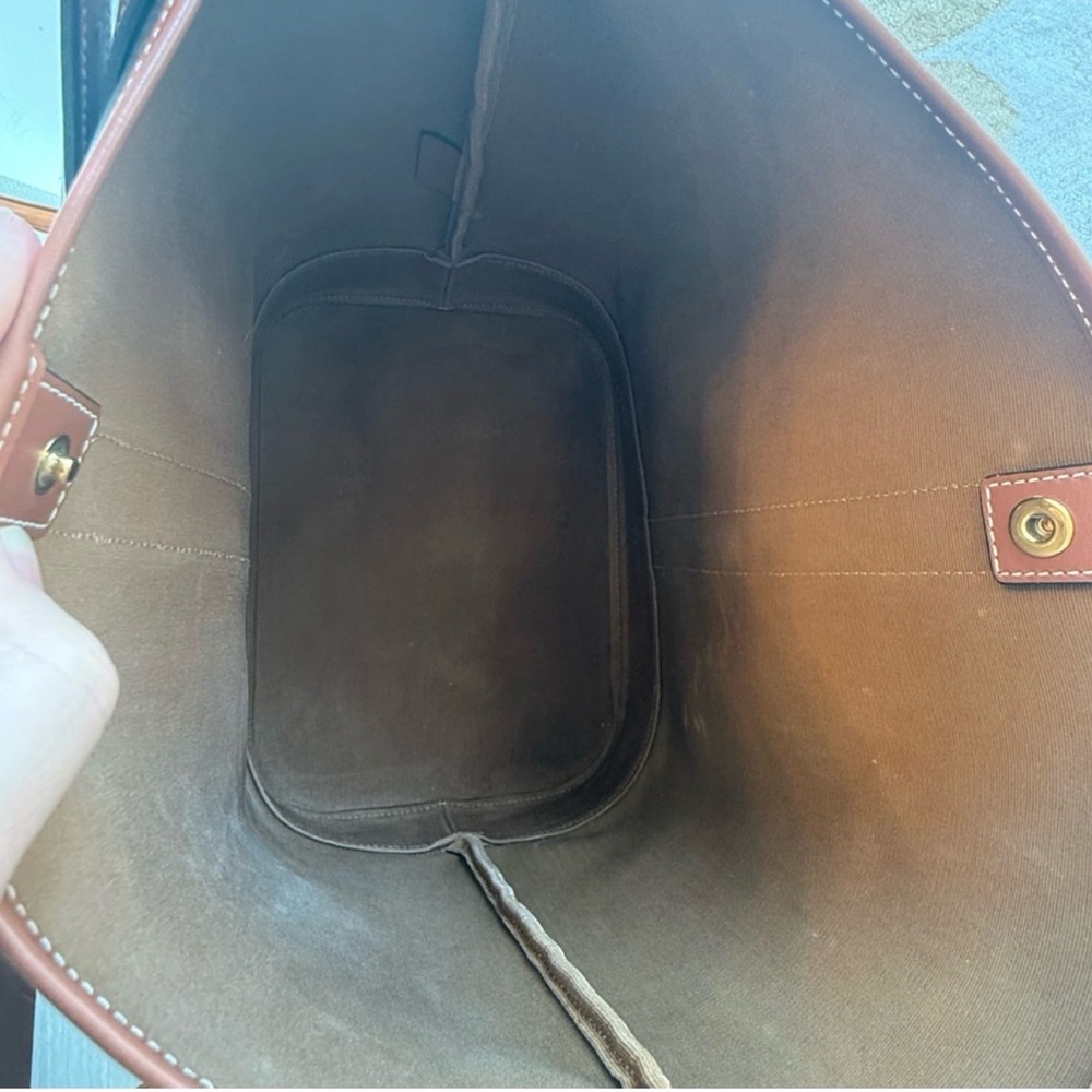 Celine Medium Bucket Bag - Picture 6 of 8